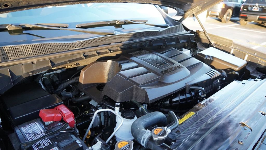 Used 2024 Nissan Titan SV w/ SV Convenience Package image 40