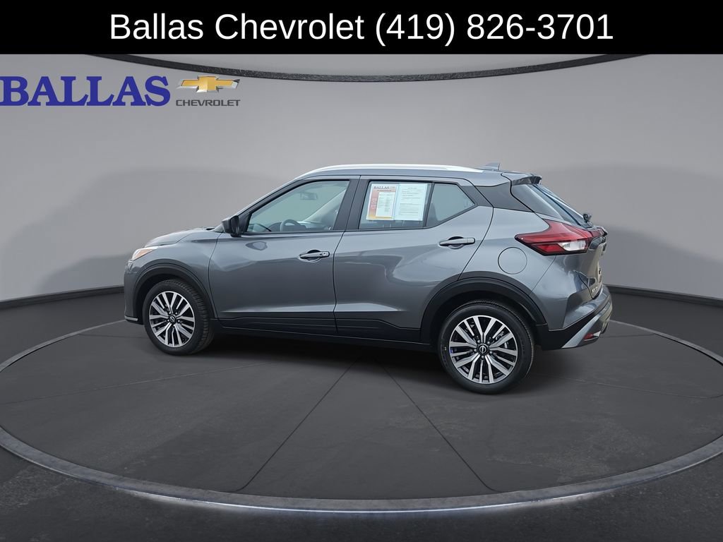 Used 2024 Nissan Kicks SV image 6