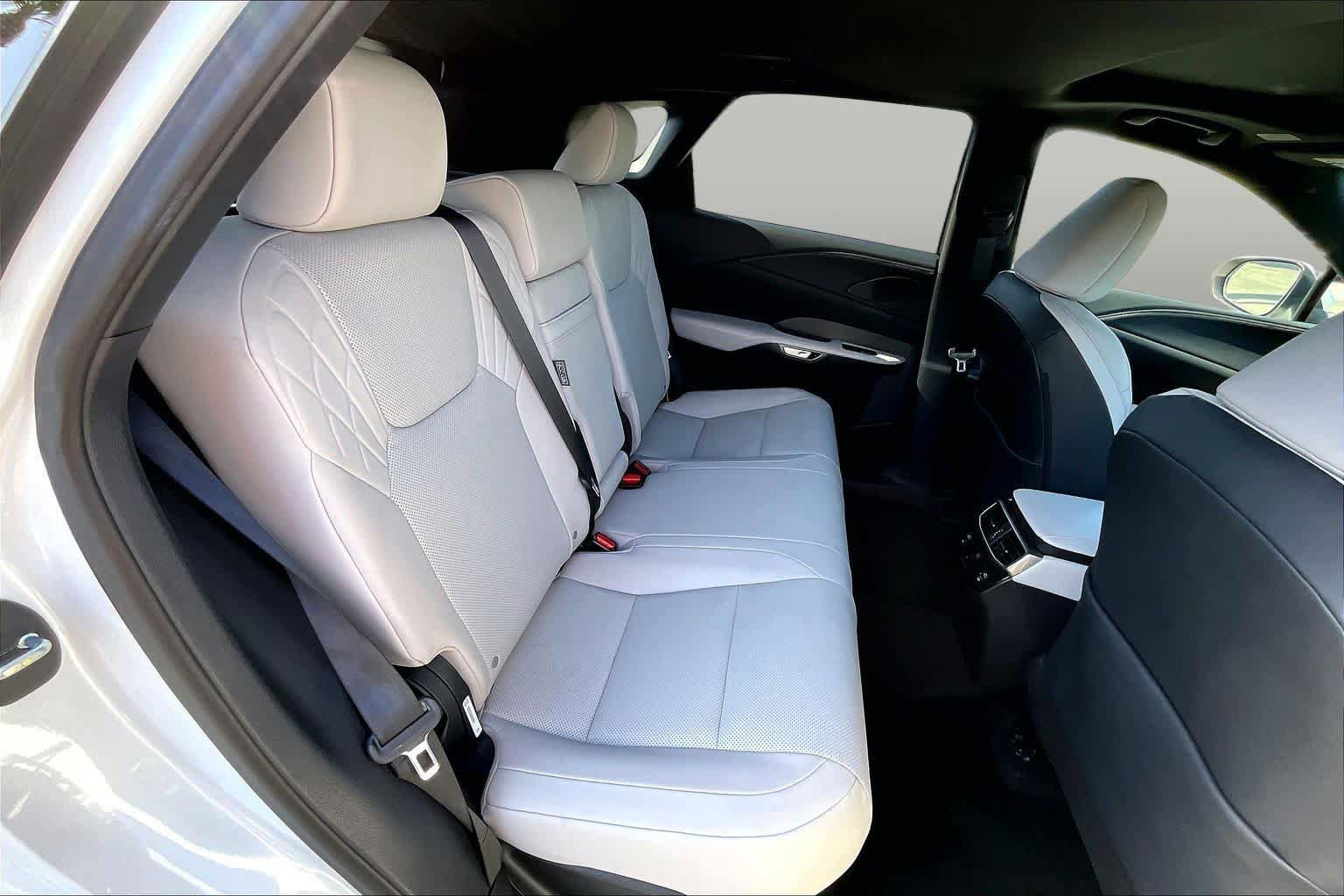 Used 2023 Lexus RX 350 Premium w/ Accessory Package FWD image 19
