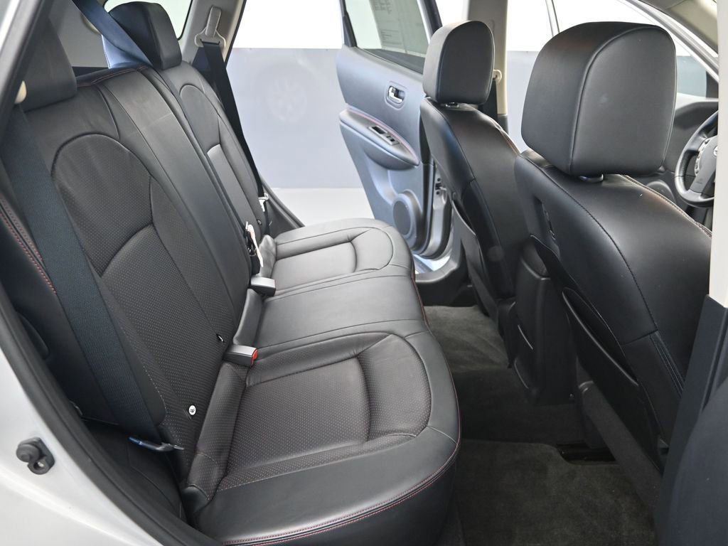 Used 2013 Nissan Rogue SL image 24