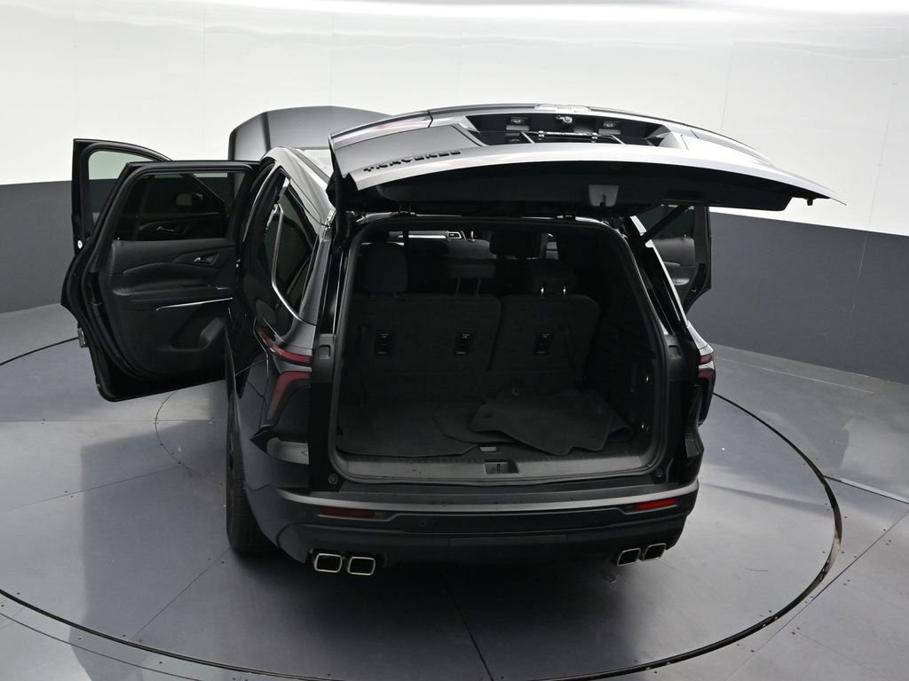 Used 2024 Chevrolet Traverse LS w/ Midnight/Sport Edition FWD image 35