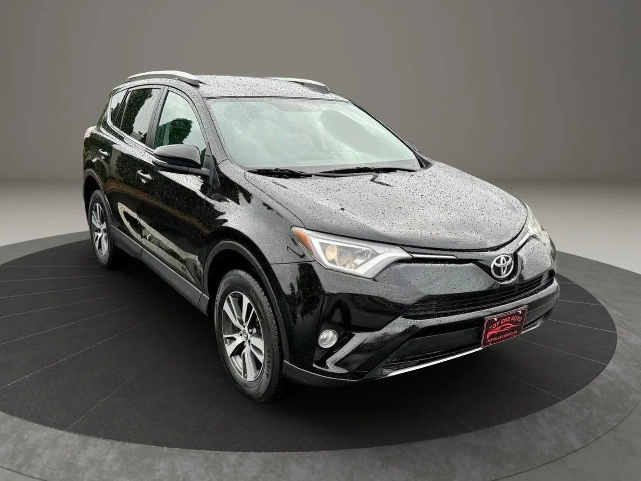 Used 2016 Toyota RAV4 XLE image 3