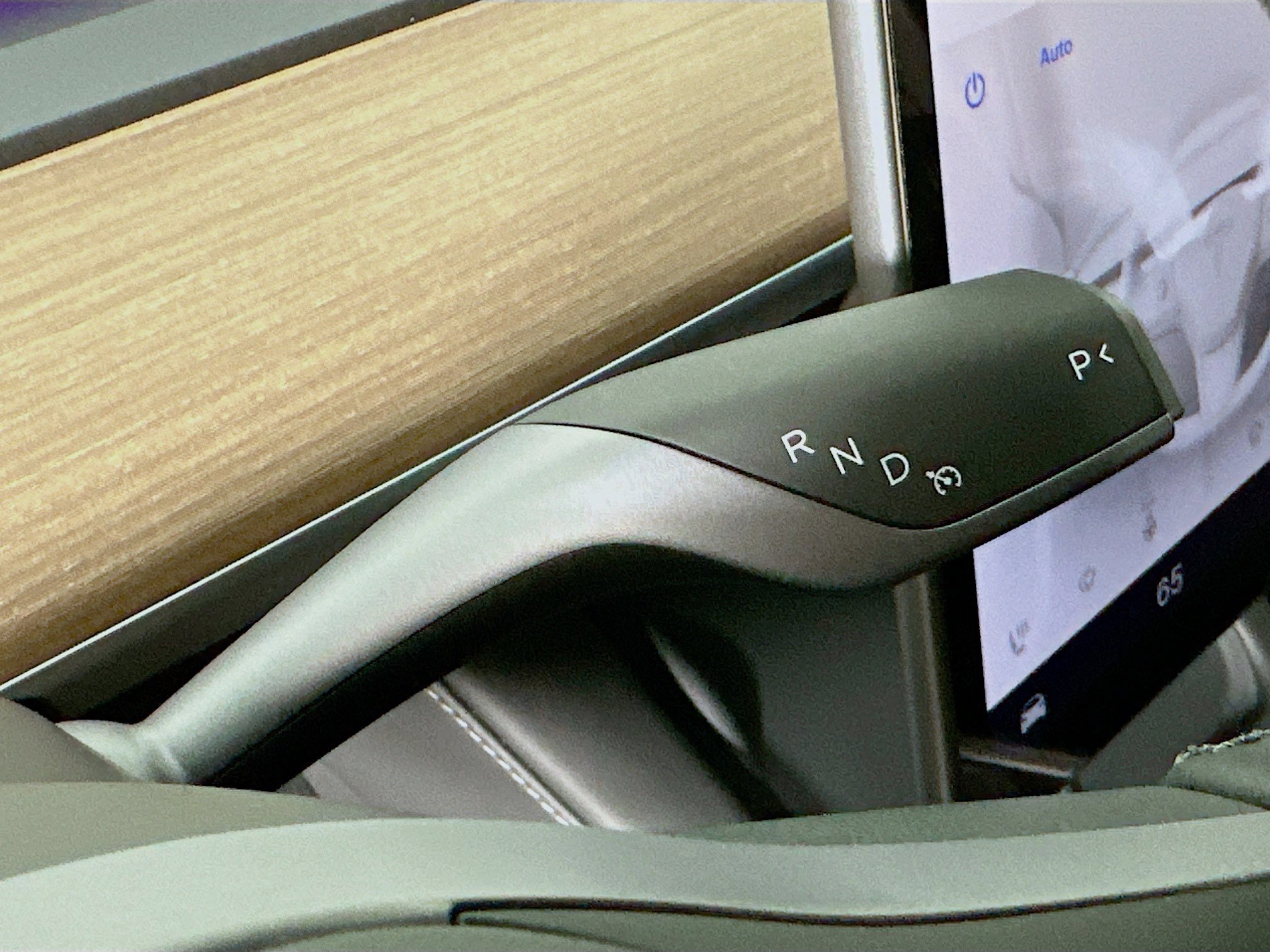 Used 2025 Tesla Model Y Performance image 23