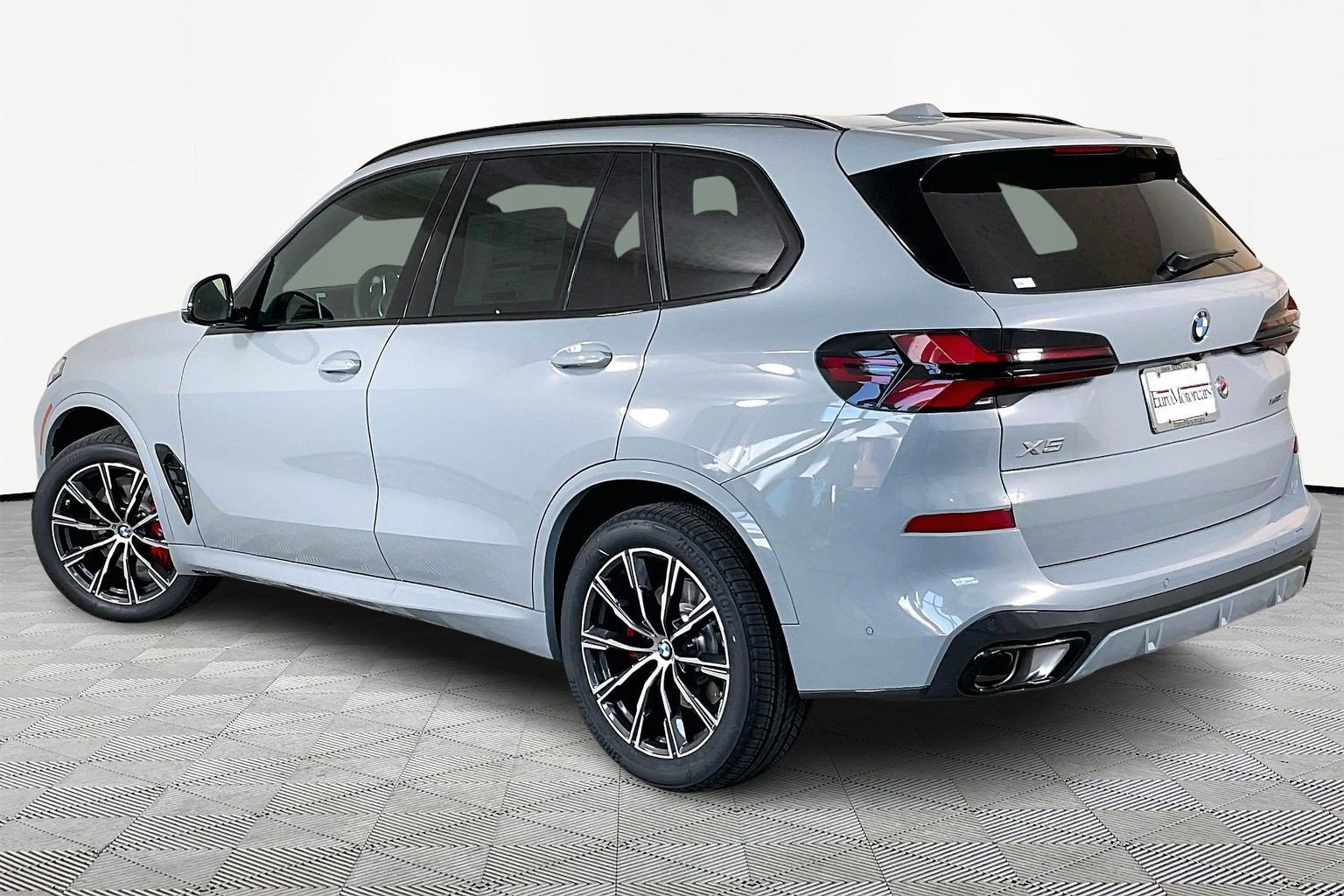 New 2026 BMW X5 xDrive40i AWD/4WD image 4