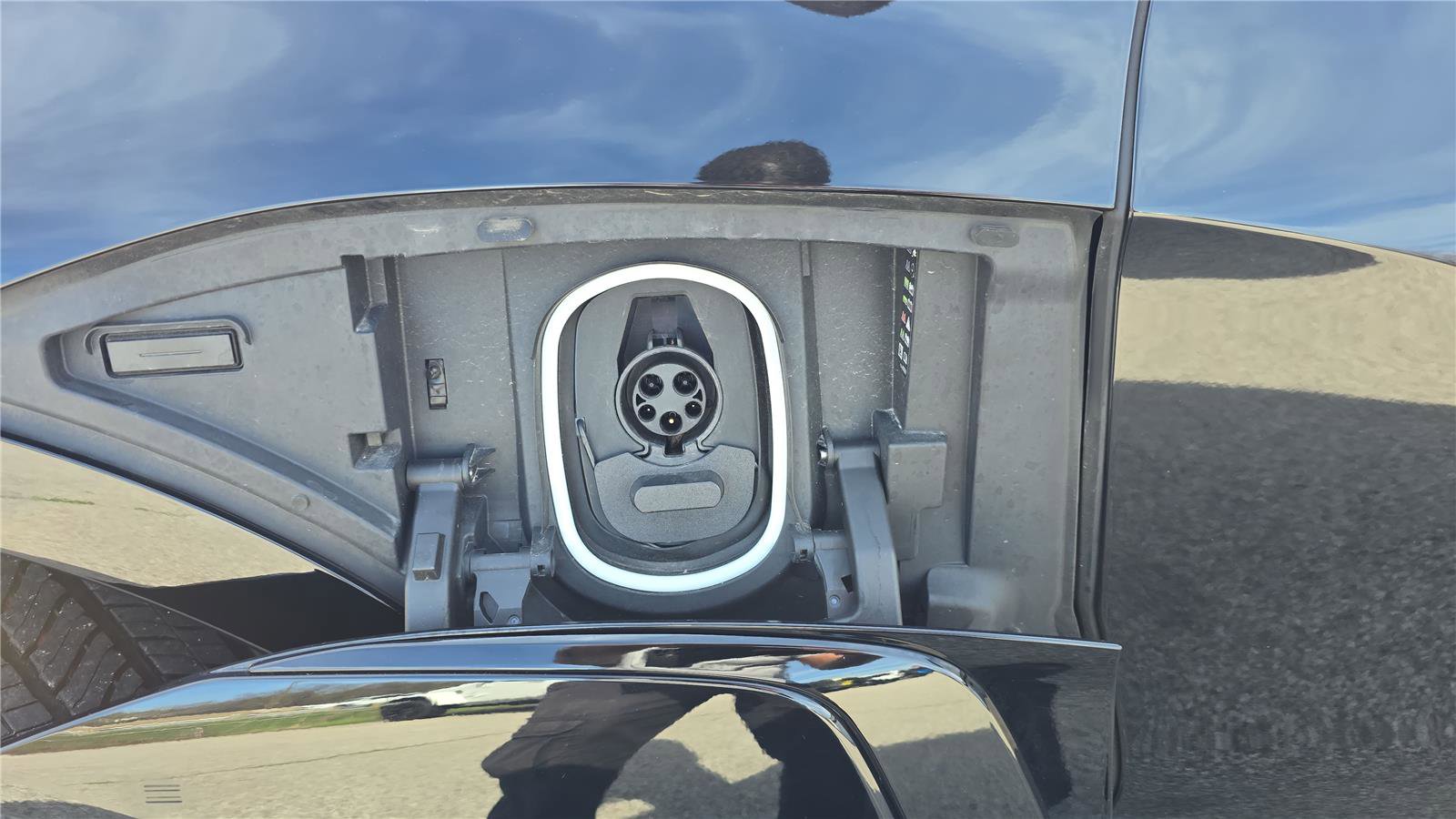 Used 2025 Chevrolet Blazer EV RS image 30