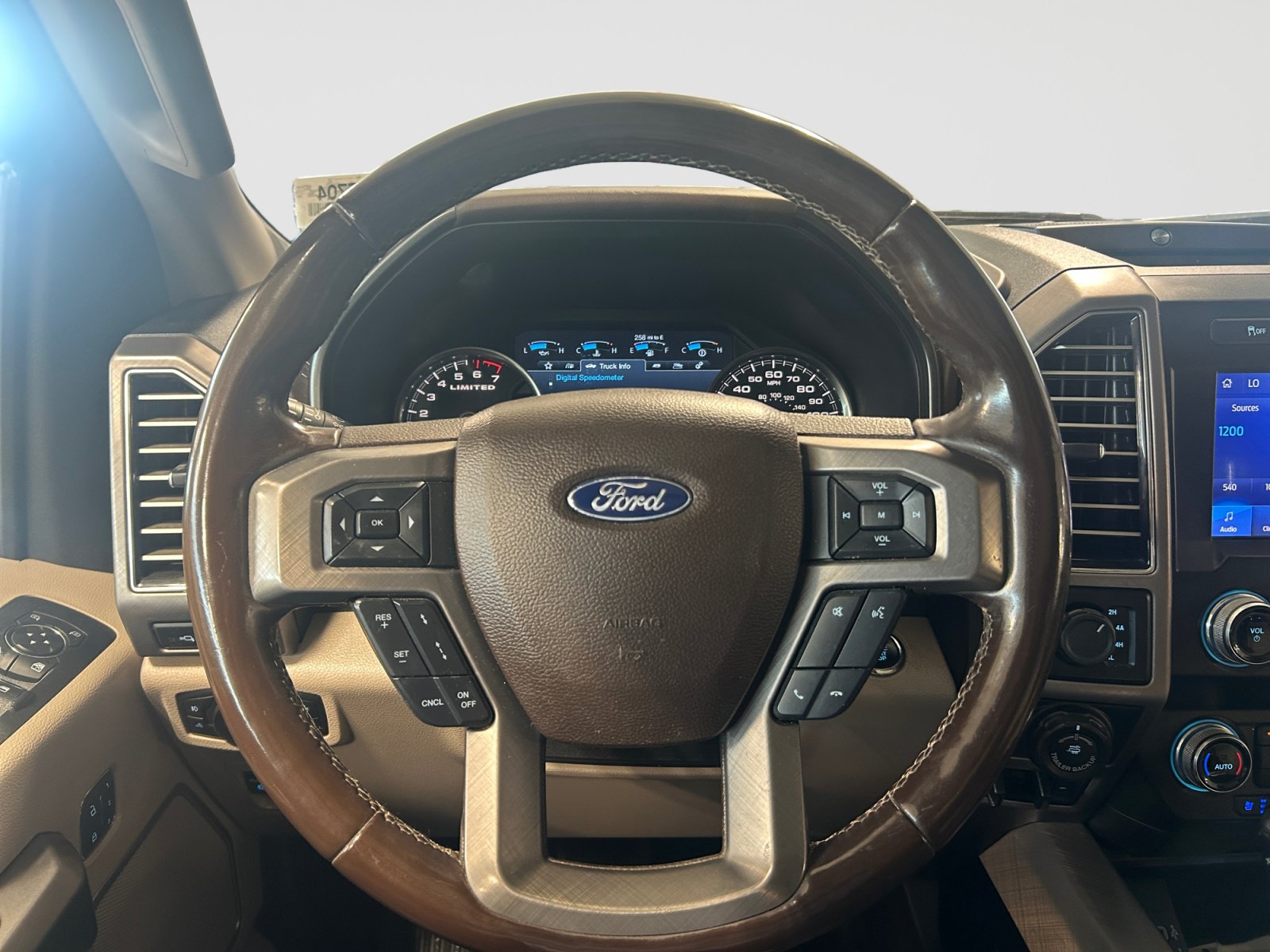 Used 2019 Ford F150 Limited w/ Trailer Tow Package AWD/4WD image 13