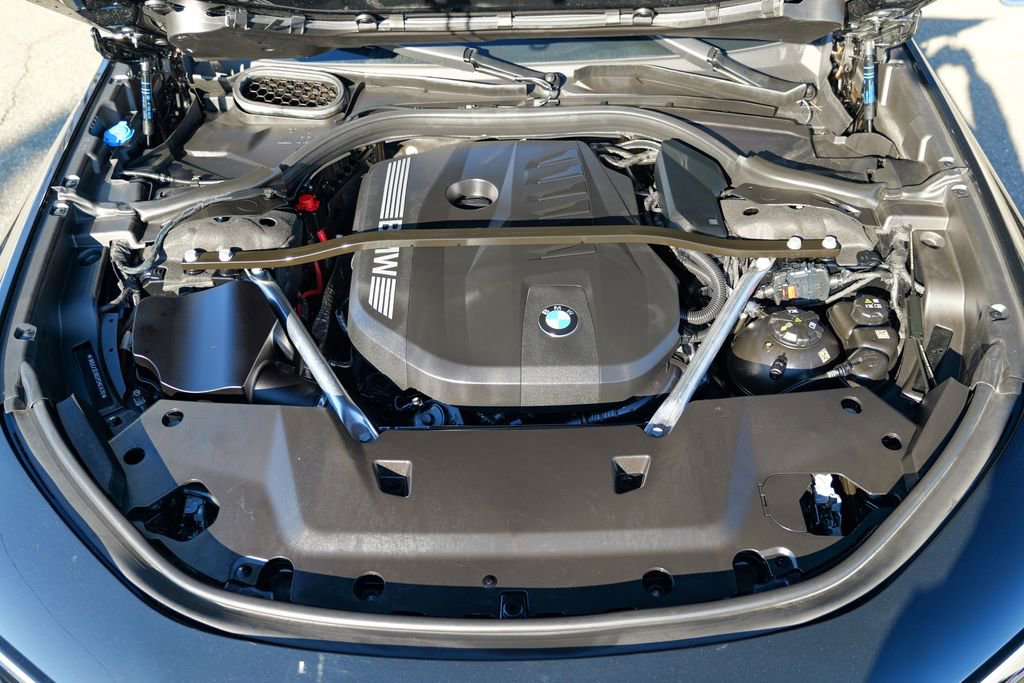 Used 2023 BMW 740i w/ Parking Assistance Package image 69