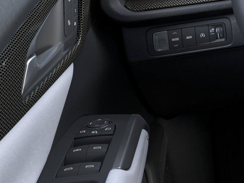 New 2026 Chevrolet Traverse High Country w/ LPO, Floor Liner Package AWD/4WD image 22
