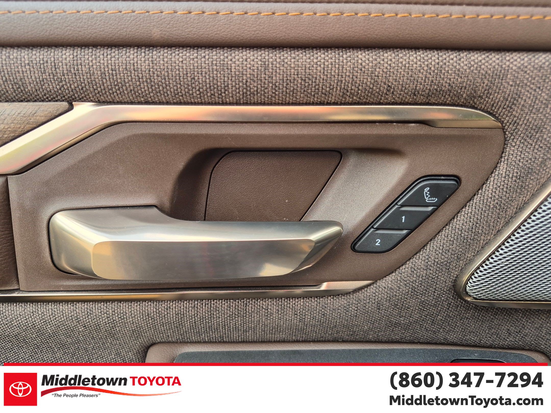 Used 2025 RAM 1500 Limited w/ Off Road Group AWD/4WD image 11