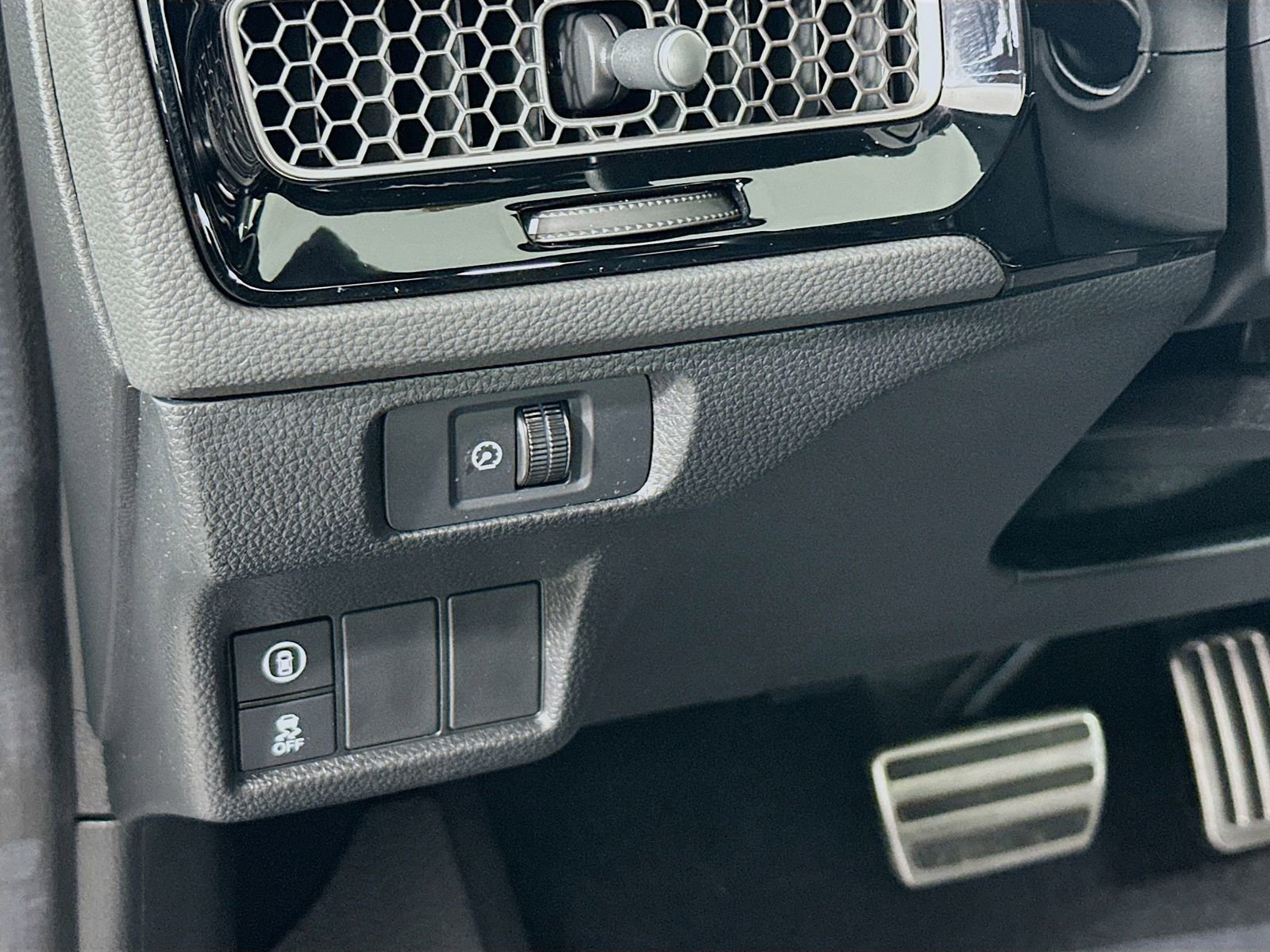 Used 2024 Honda Civic Sport image 11