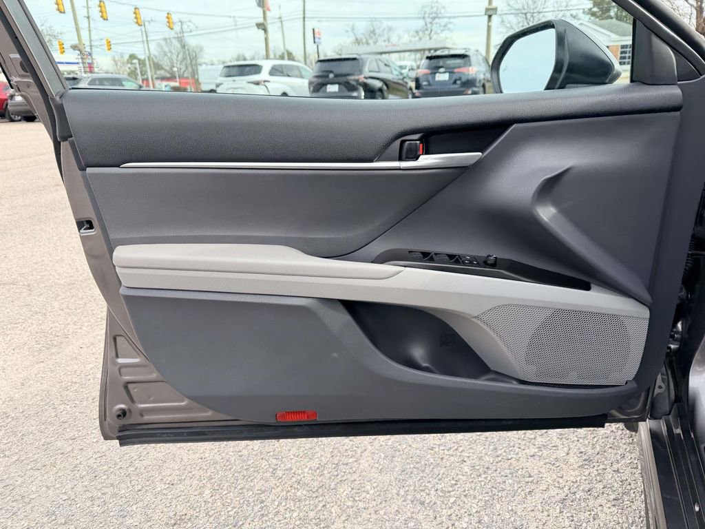 Certified 2024 Toyota Camry SE image 17