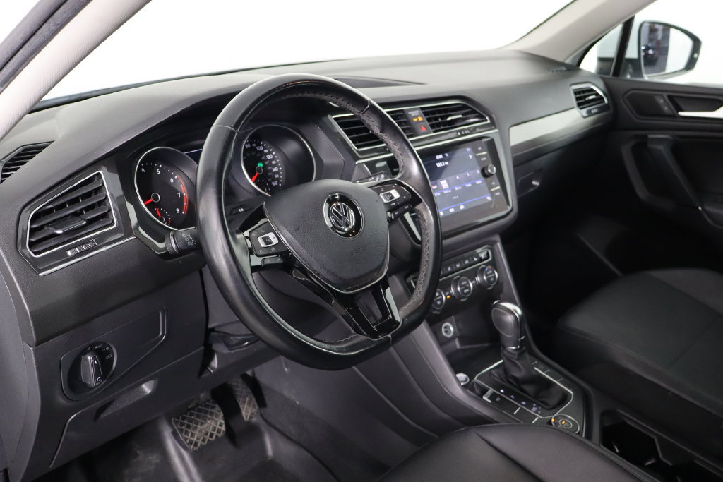 Used 2019 Volkswagen Tiguan SE AWD/4WD image 23