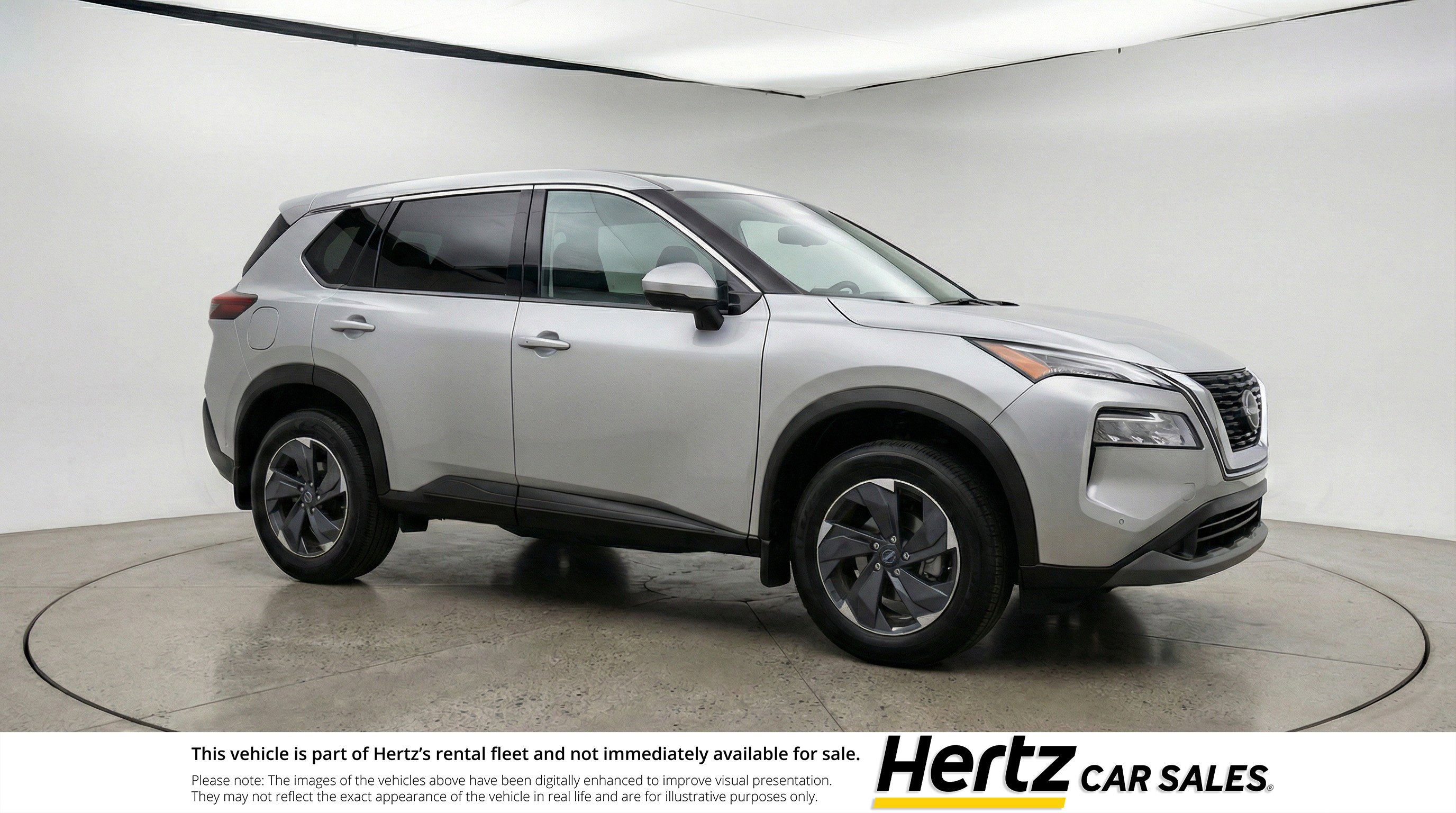 Used 2025 Nissan Rogue SV image 1