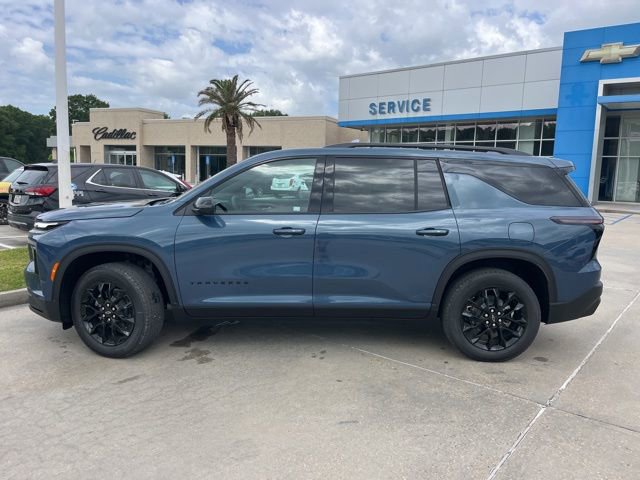 New 2026 Chevrolet Traverse LT w/ Midnight/Sport Edition FWD image 3