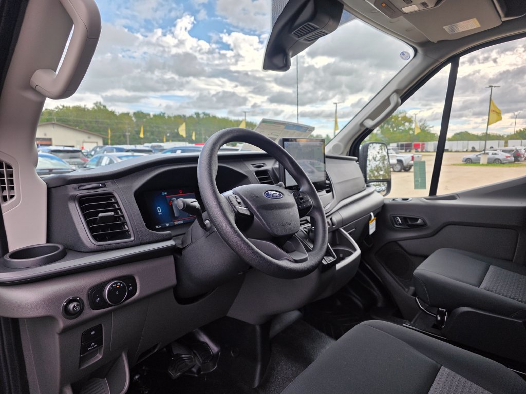 New 2026 Ford Transit 250 148 Medium Roof w/ Load Area Protection Package RWD image 14