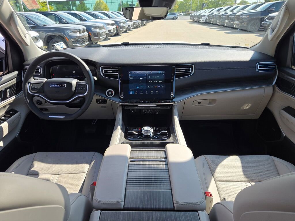 Used 2024 Jeep Wagoneer Series III w/ Premium Group I image 22