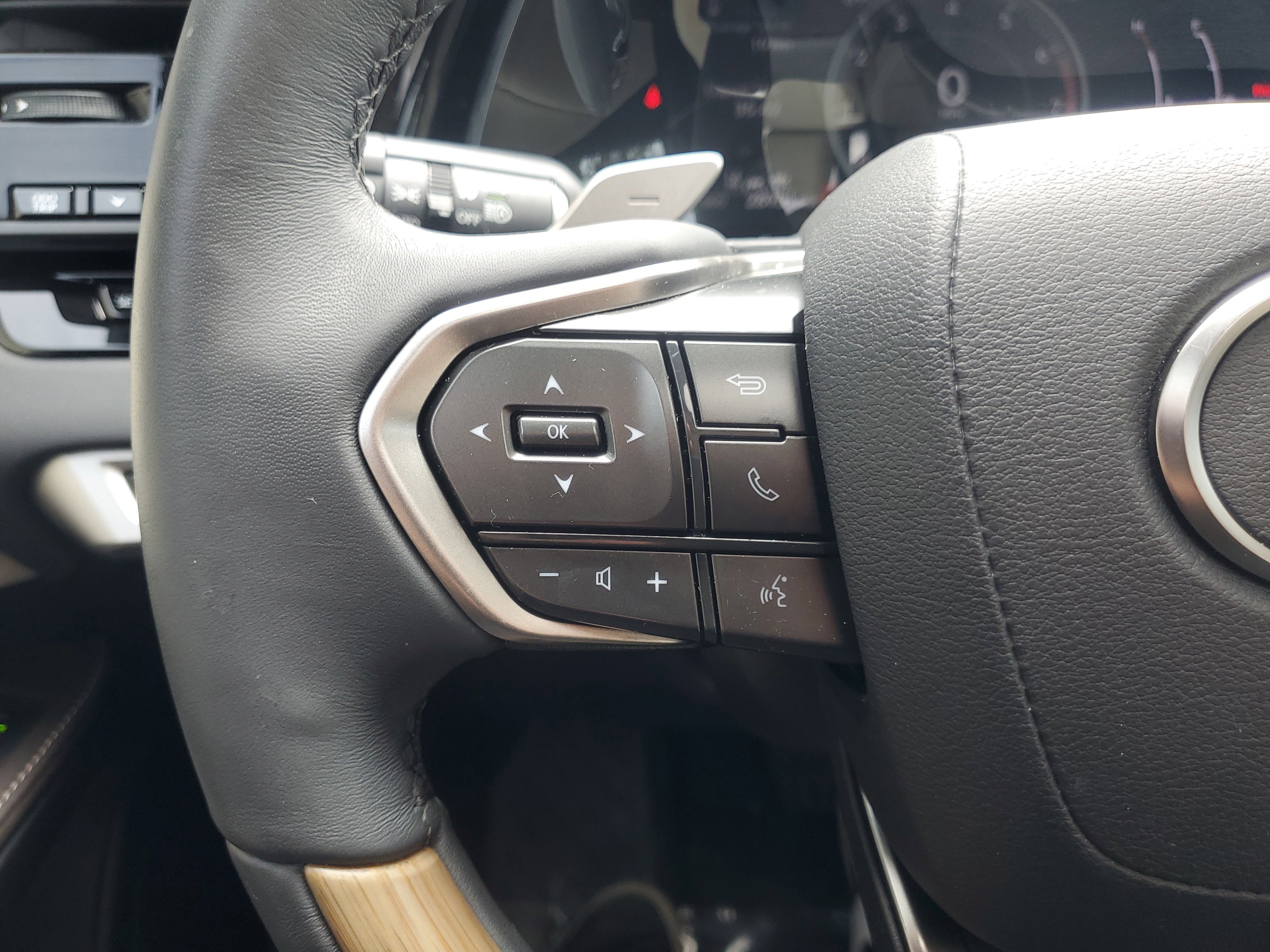 Used 2023 Lexus RX 350 FWD image 24