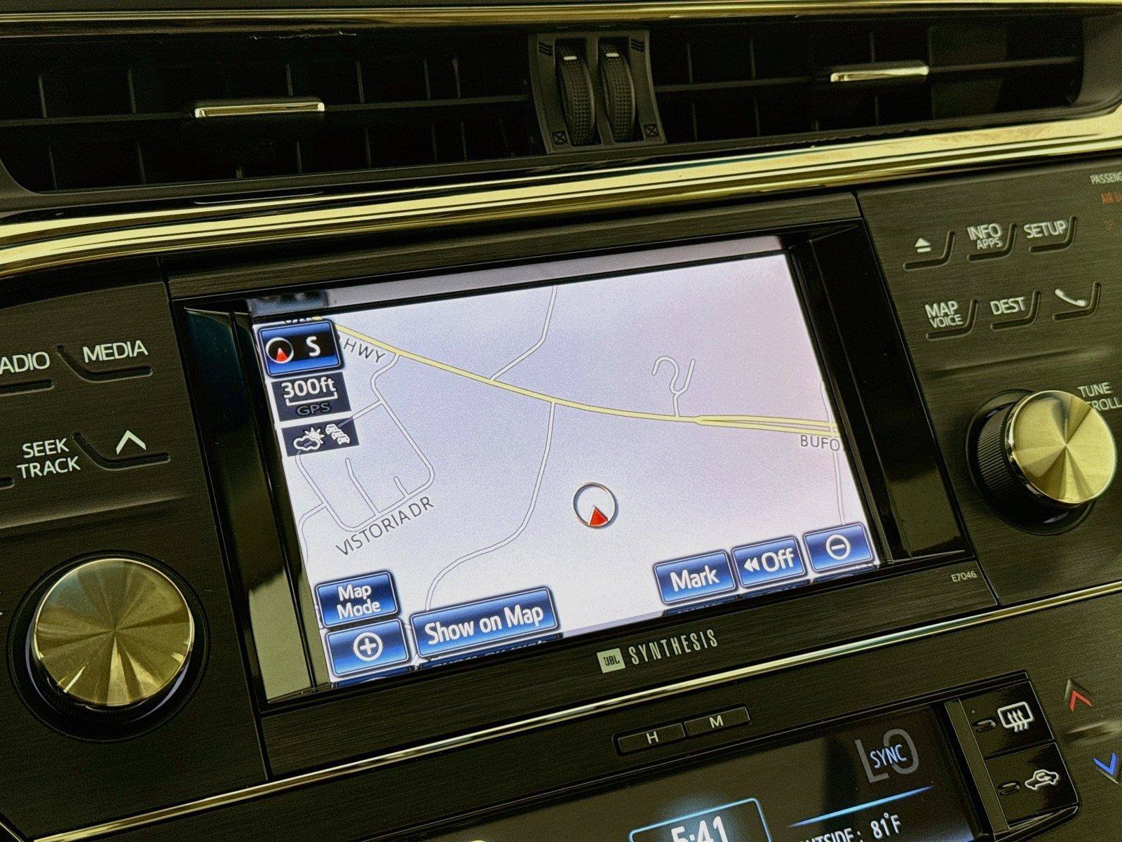 Used 2013 Toyota Avalon Limited FWD image 7