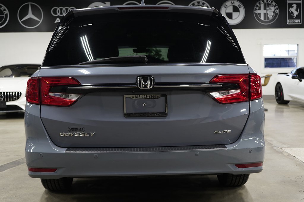 Used 2023 Honda Odyssey Elite image 4