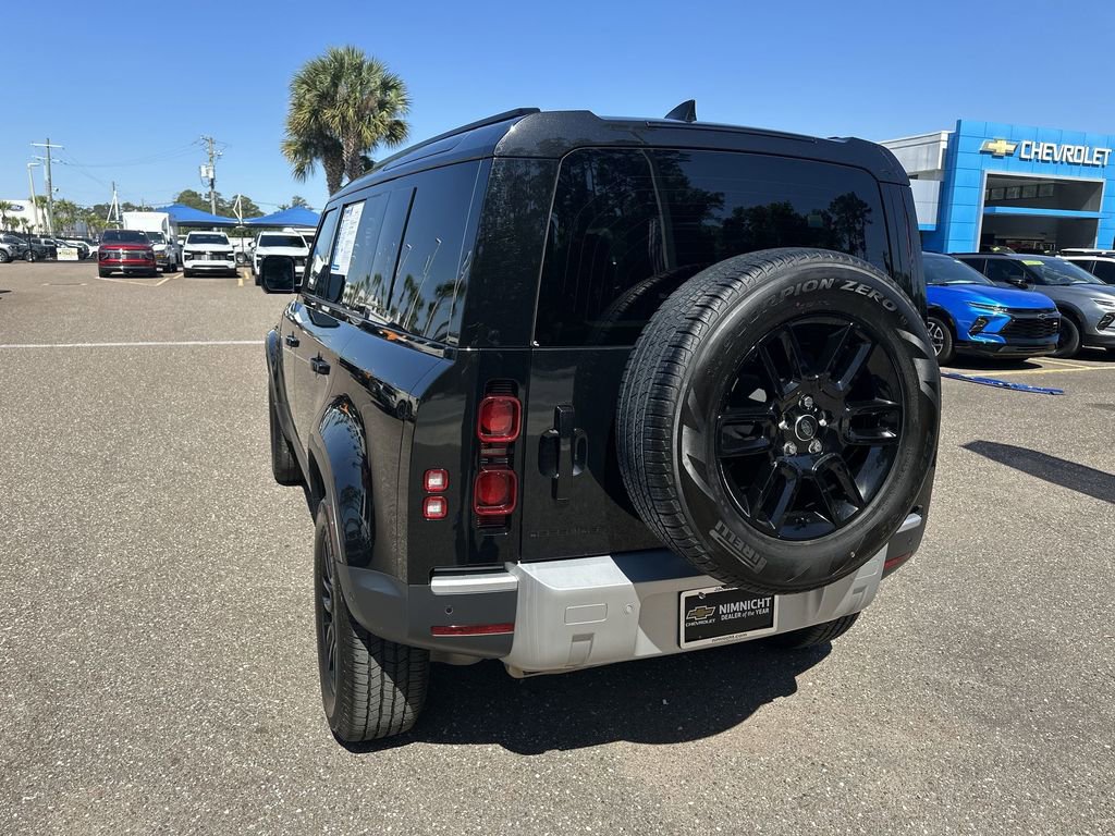 Used 2025 Land Rover Defender 110 S AWD/4WD image 14