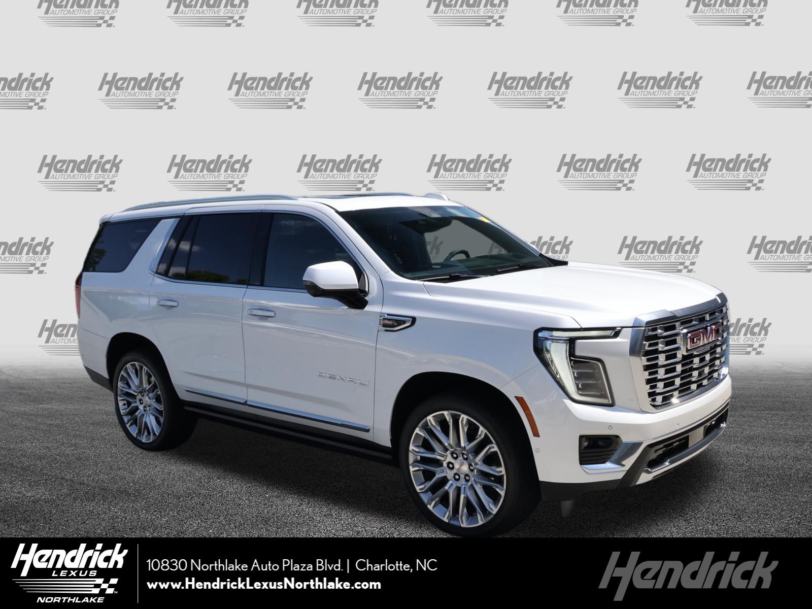 Used 2025 GMC Yukon Denali w/ Denali Reserve Package AWD/4WD image 1