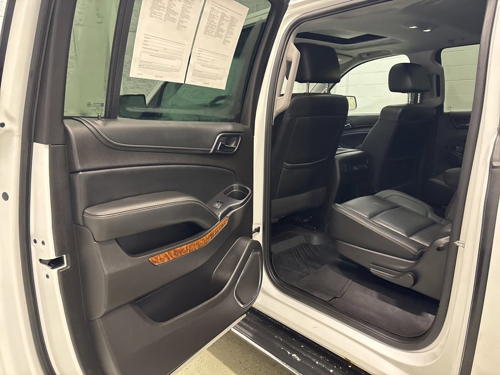 Used 2017 Chevrolet Suburban Premier image 28