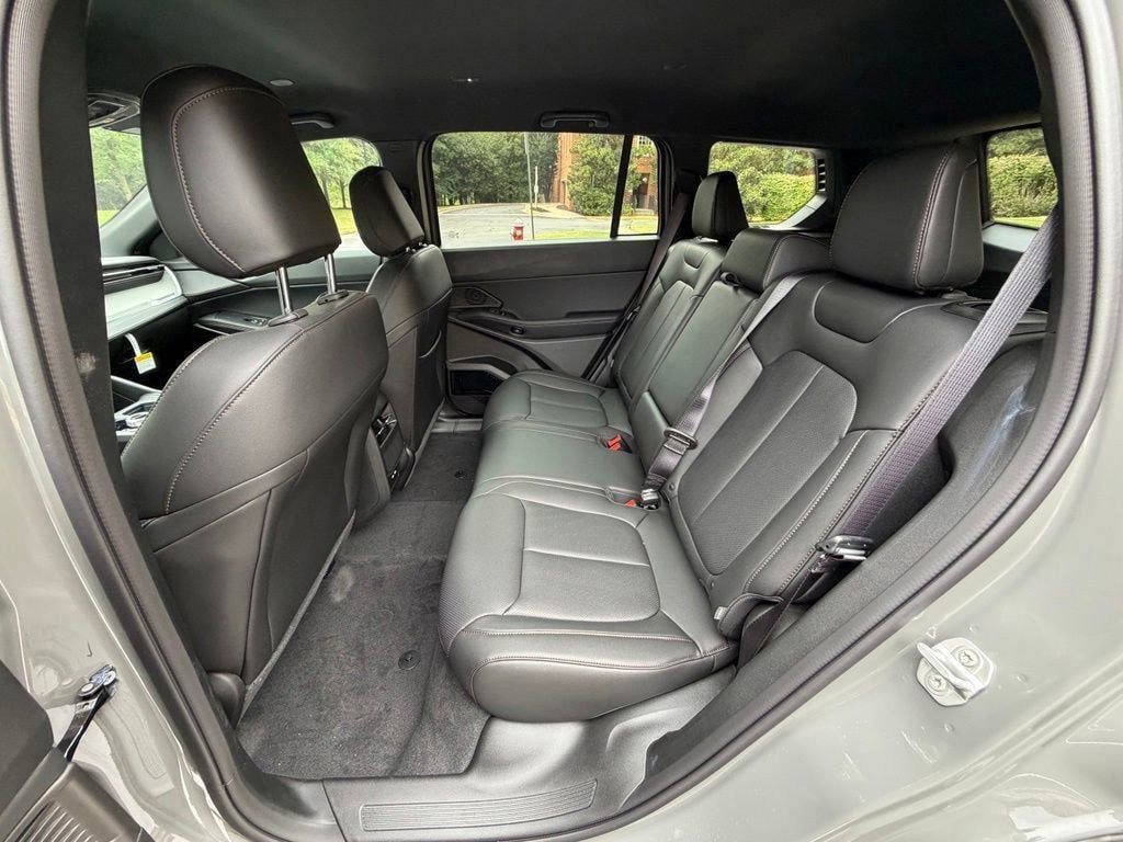 New 2026 Jeep Cherokee Limited AWD/4WD image 11