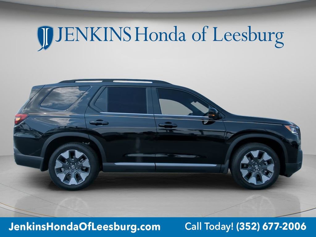New 2026 Honda Pilot Touring image 3