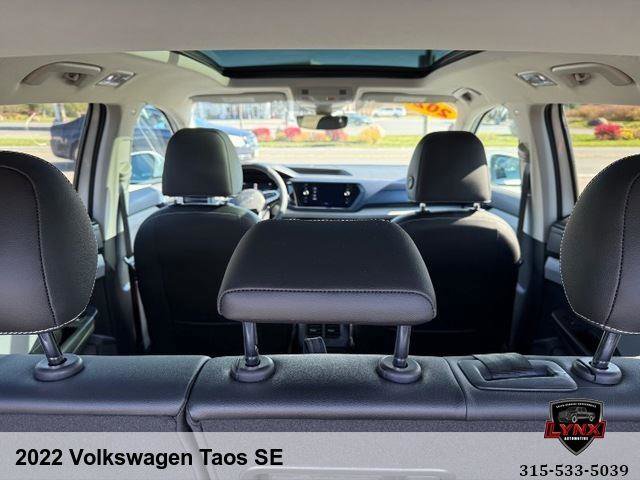 Used 2022 Volkswagen Taos SE w/ Panoramic Sunroof Package image 42