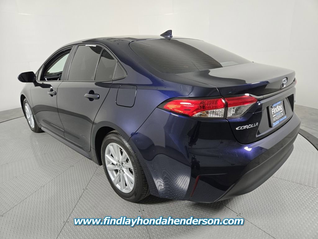 Used 2025 Toyota Corolla LE image 4