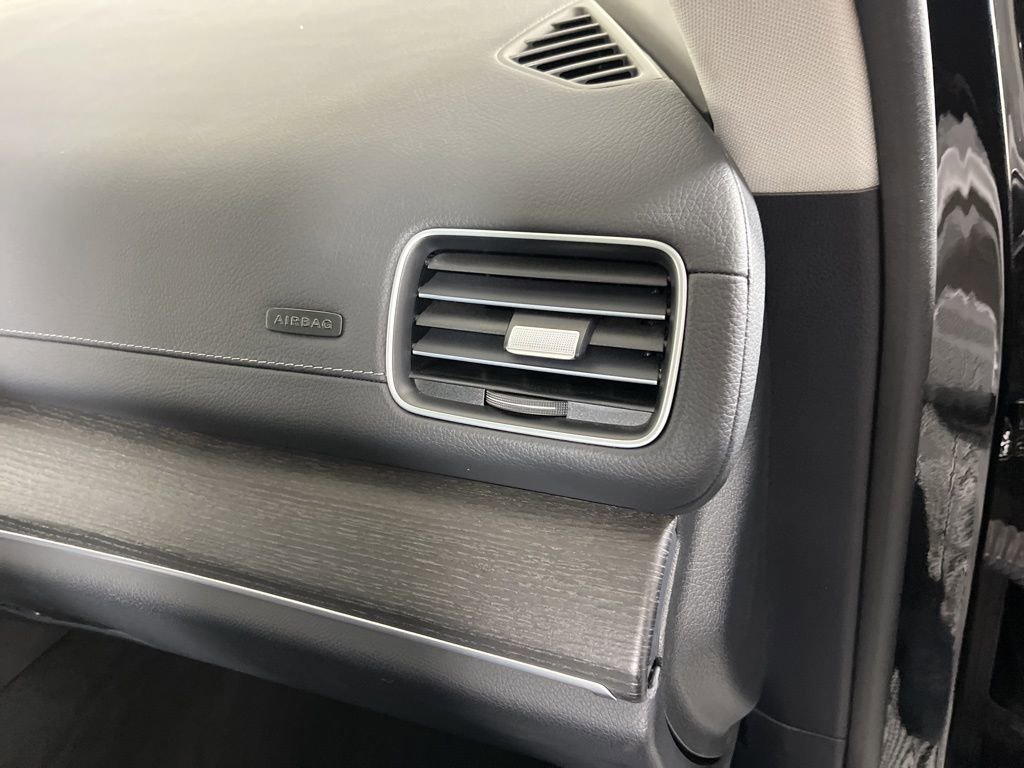 Used 2022 Mercedes-Benz GLS 450 4MATIC image 23