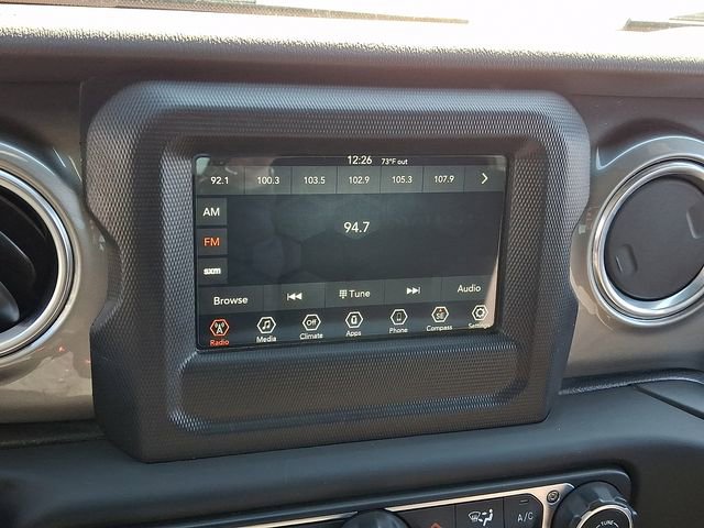 Used 2019 Jeep Wrangler Unlimited Sahara image 16