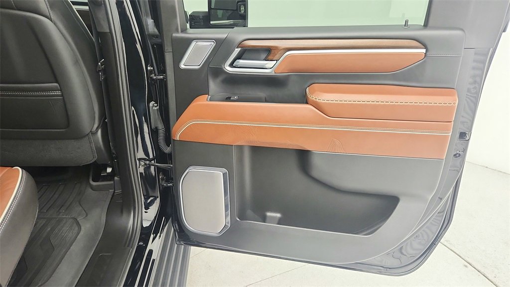 Used 2025 GMC Sierra 2500 Denali Ultimate image 36