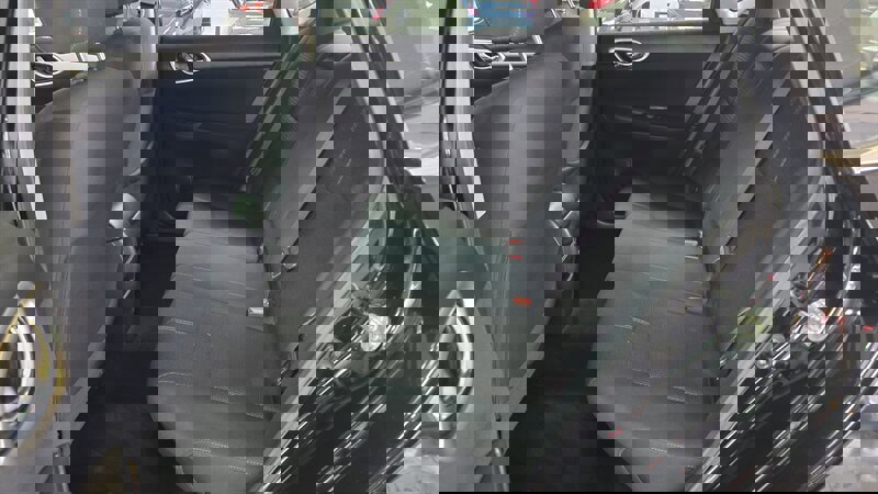 Used 2015 Nissan Sentra S image 17