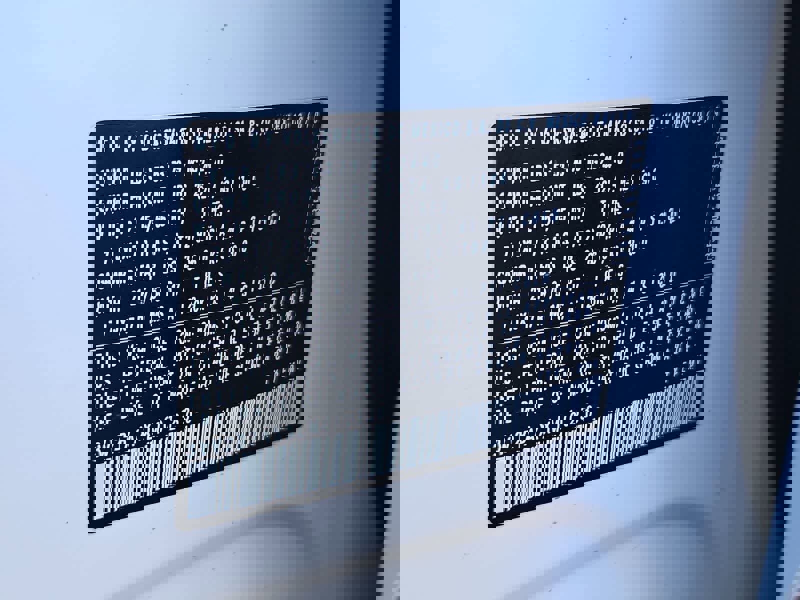 Used 2020 Volkswagen Tiguan SE w/ Panoramic Sunroof Package image 37