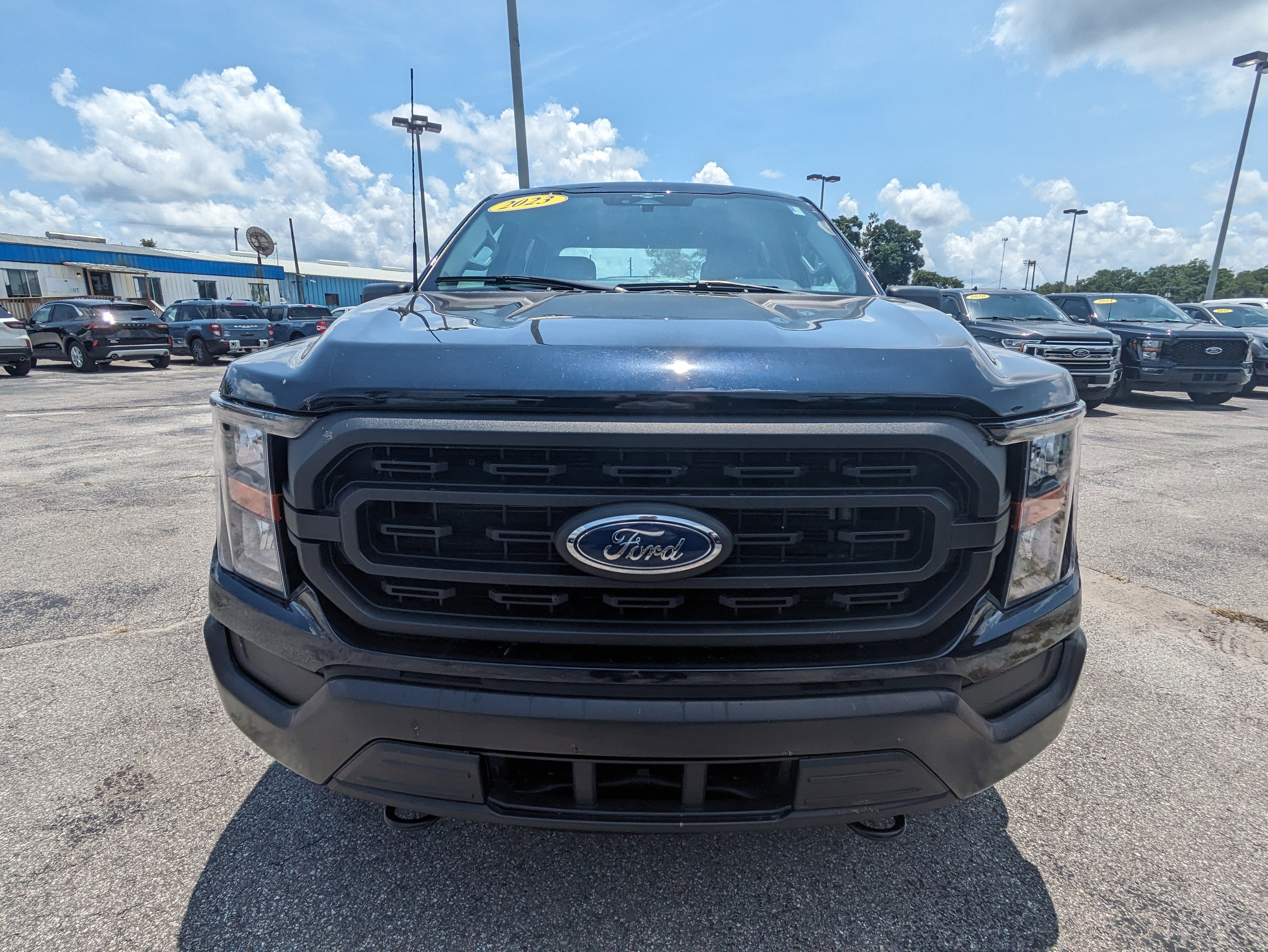 Used 2023 Ford F150 XL w/ Trailer Tow Package image 9