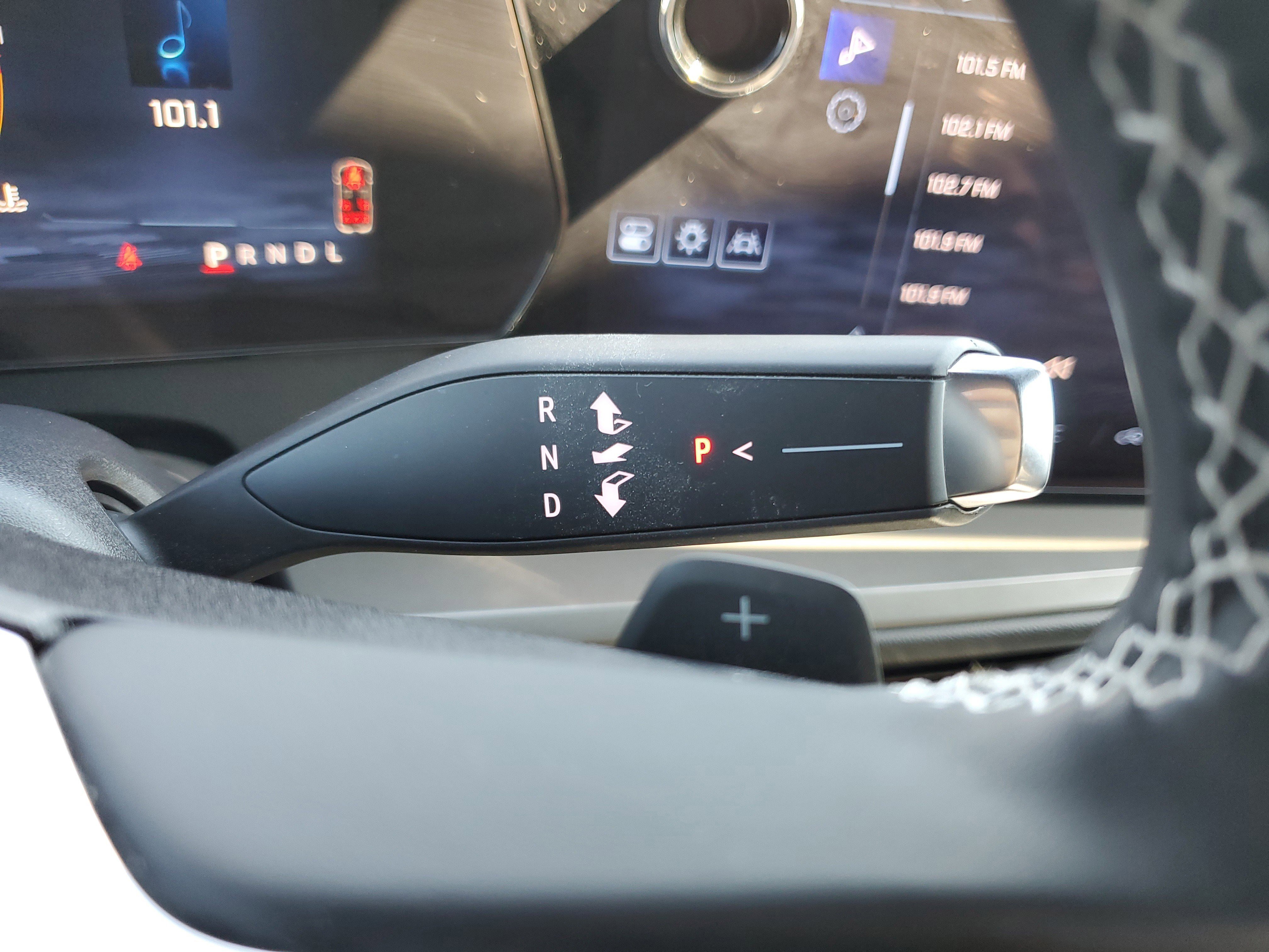 Used 2025 Chevrolet Traverse LT image 22