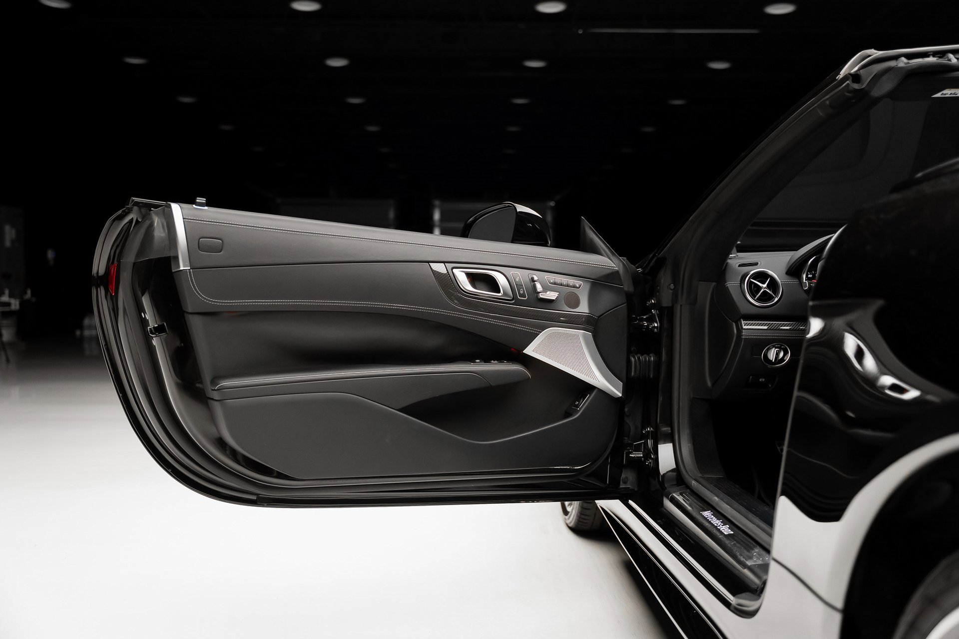 Used 2019 Mercedes-Benz SL 550 image 57