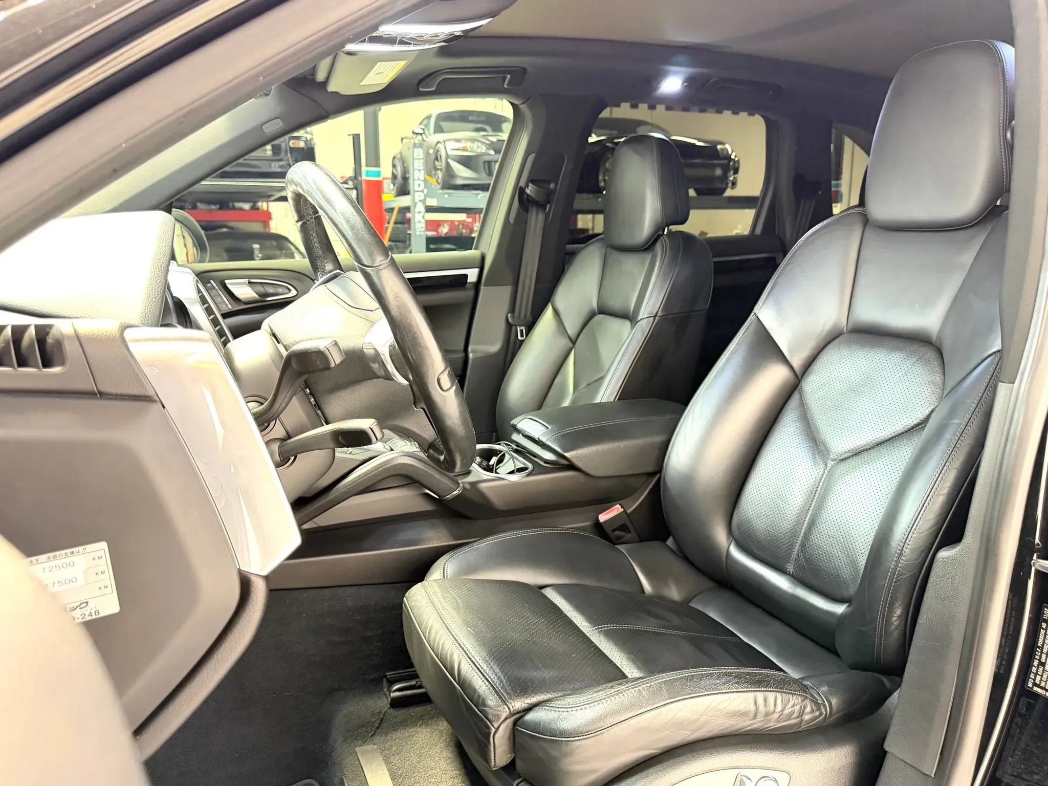 Used 2013 Porsche Cayenne S AWD/4WD image 4