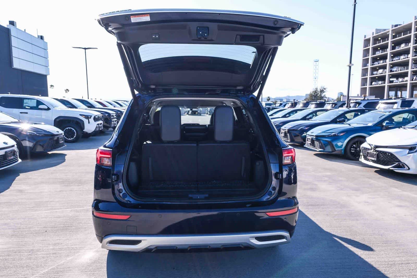 Used 2024 Mitsubishi Outlander SE FWD image 20