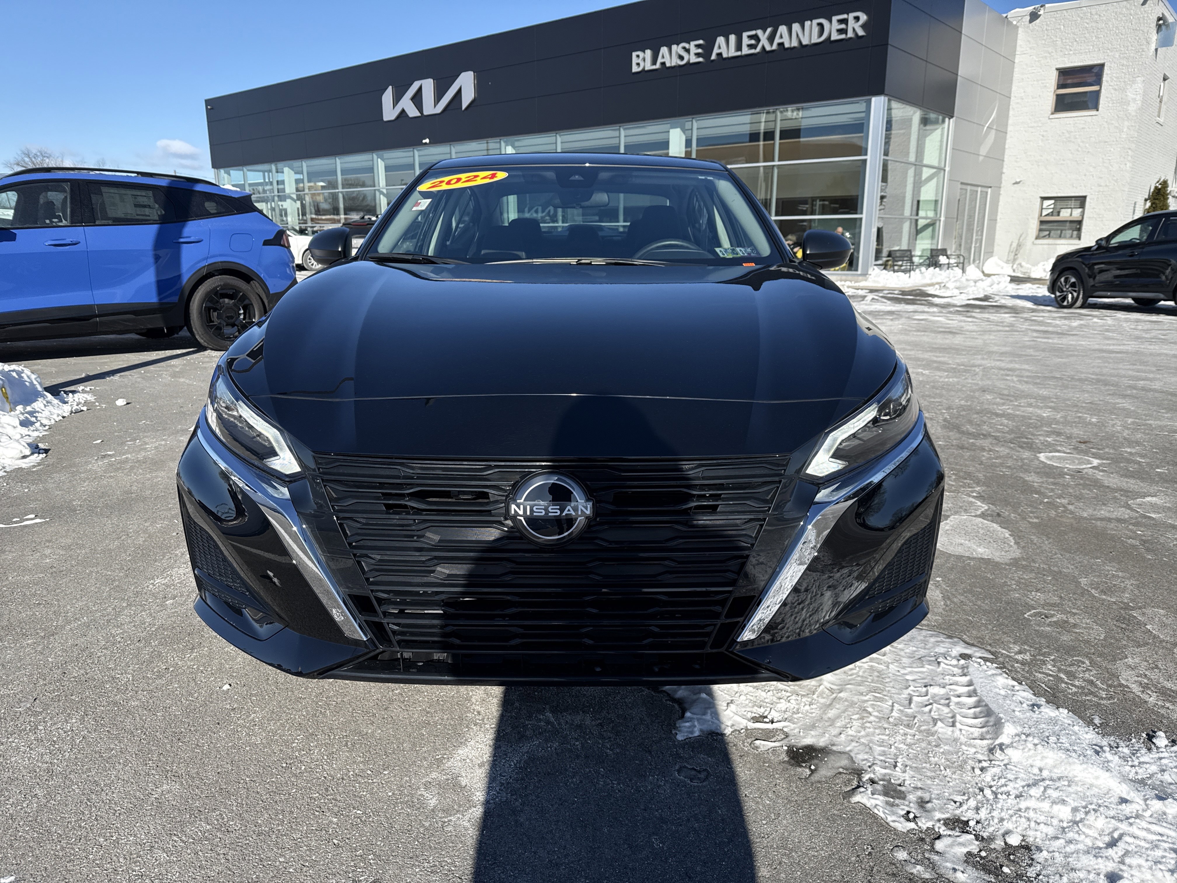 Used 2024 Nissan Altima 2.5 S image 9