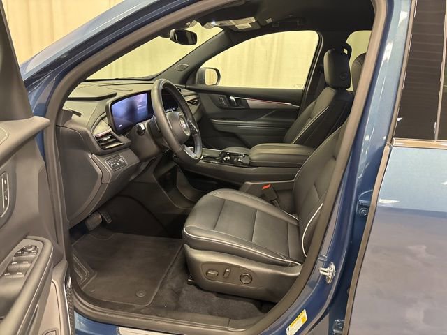 Used 2025 Buick Enclave Preferred image 16