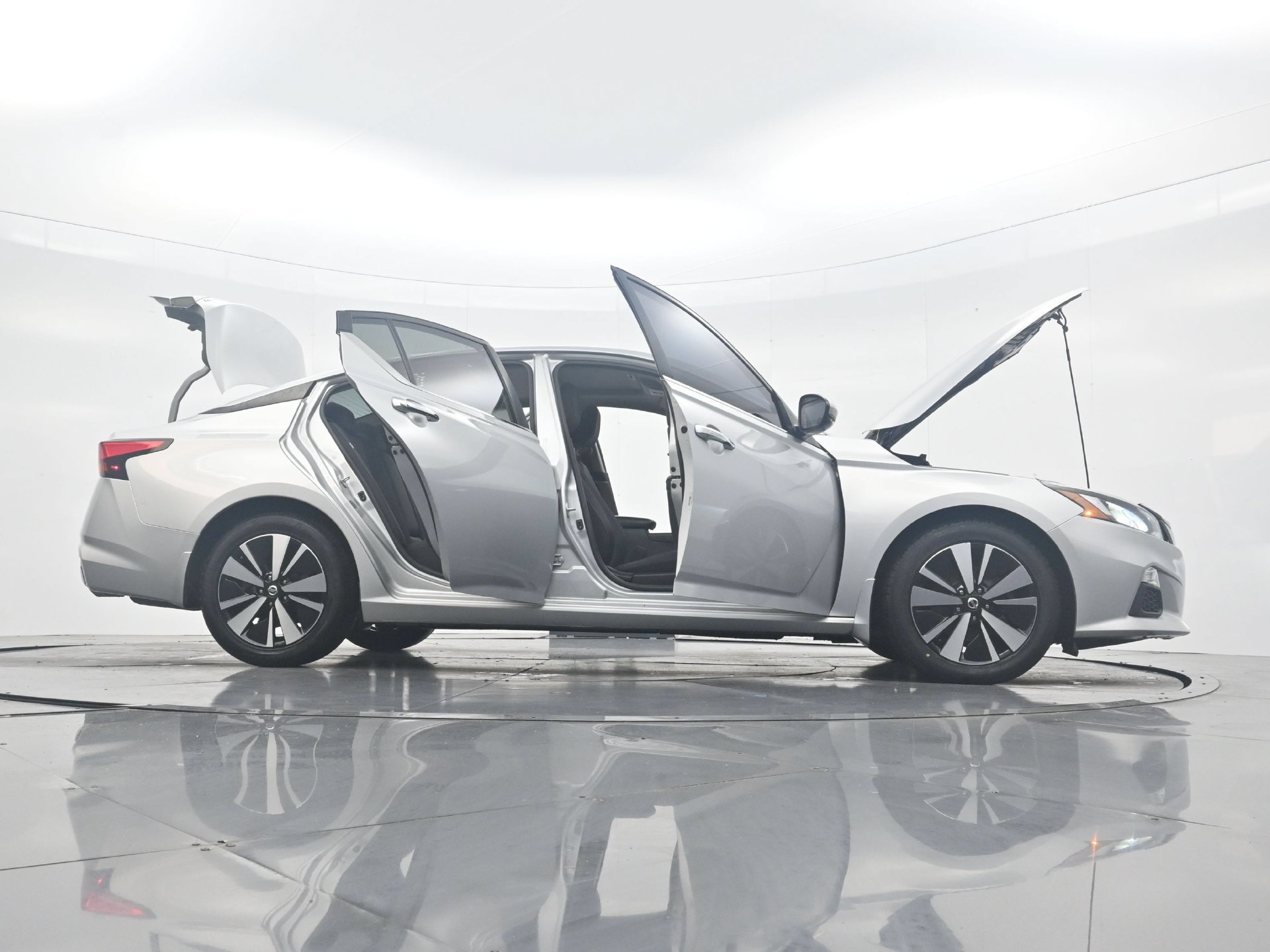 Used 2021 Nissan Altima 2.5 SV w/ SV Premium Package FWD image 43