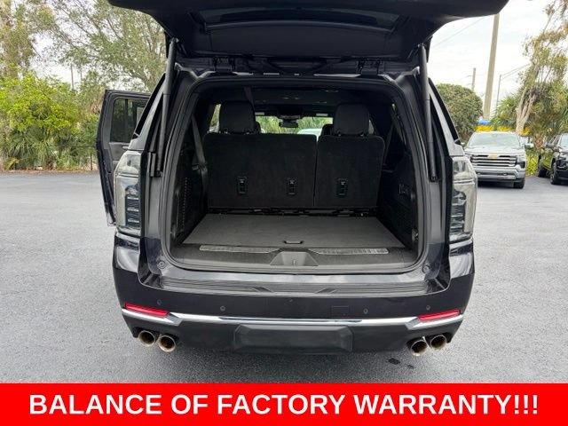 Used 2025 Chevrolet Suburban Premier AWD/4WD image 17