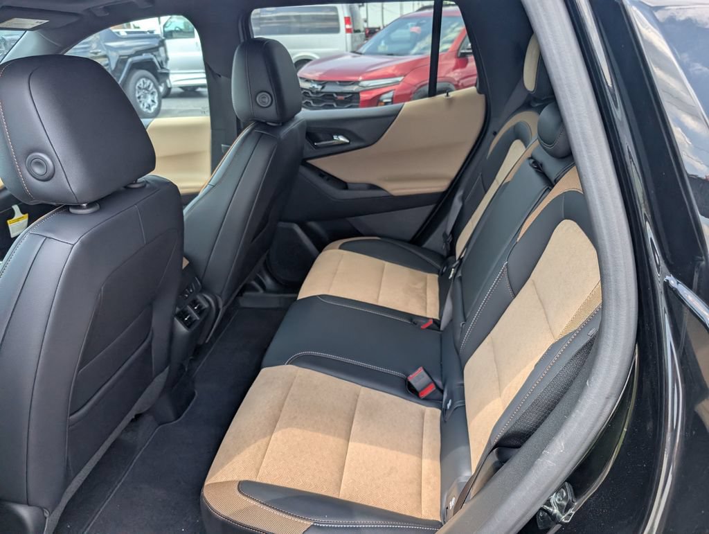 New 2026 Chevrolet Equinox ACTIV w/ Convenience Package III AWD/4WD image 10