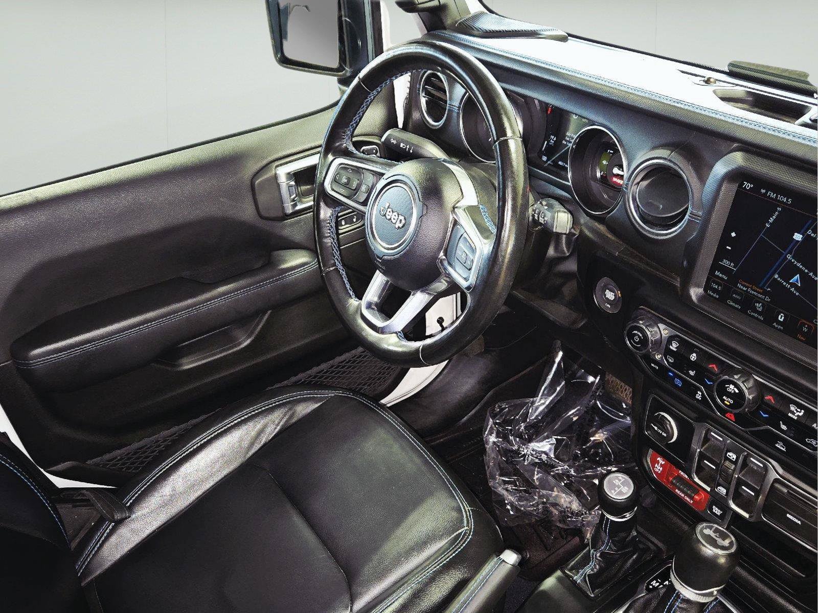 Used 2022 Jeep Wrangler Unlimited Rubicon 4xe w/ Cold Weather Group AWD/4WD image 58