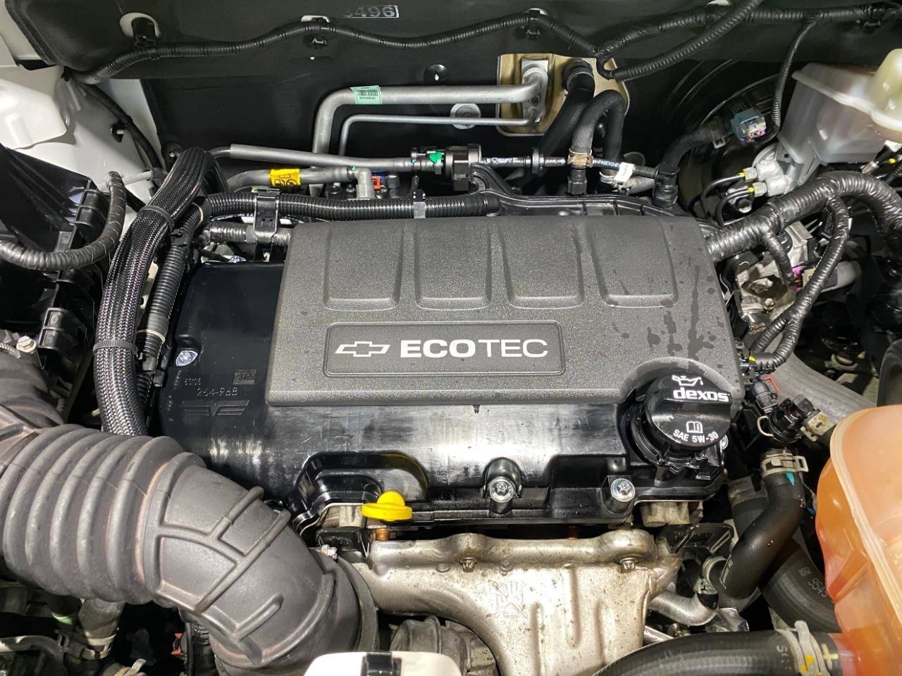 Used 2018 Chevrolet Trax LT w/ LT Convenience Package image 19