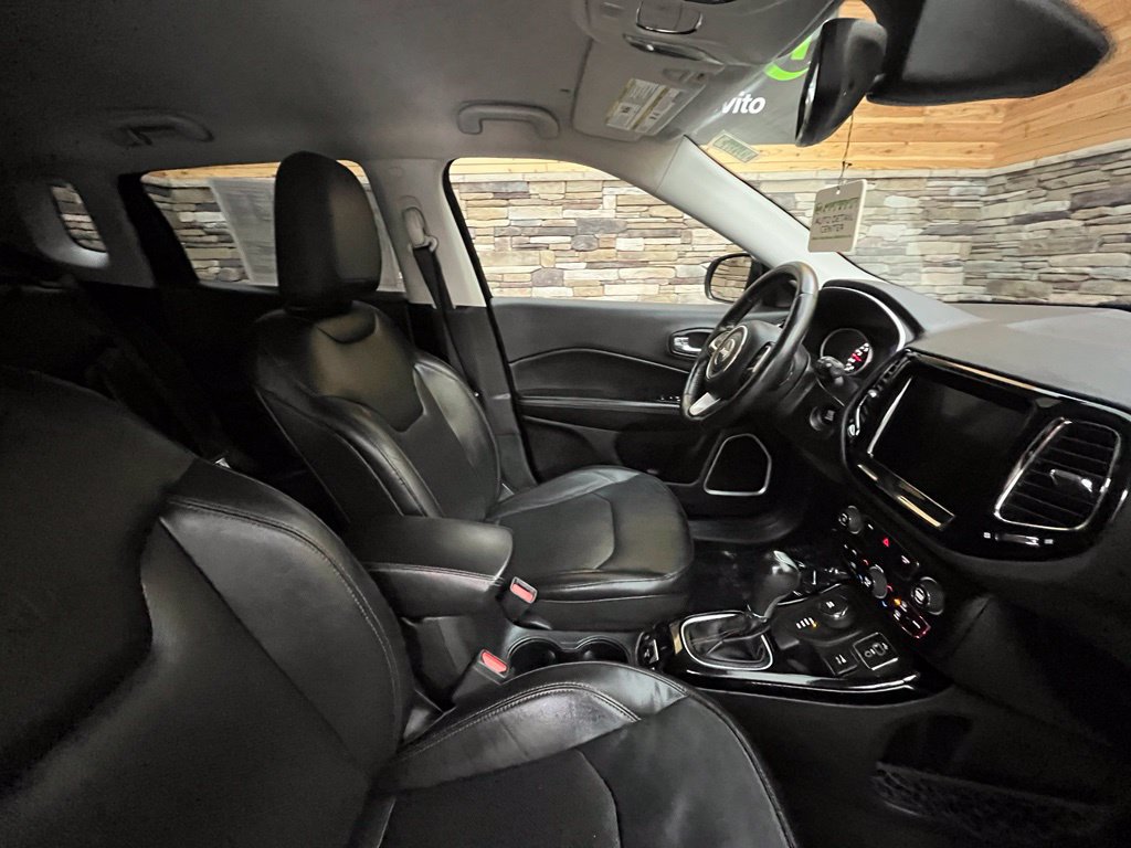 Used 2018 Jeep Compass Limited AWD/4WD image 22