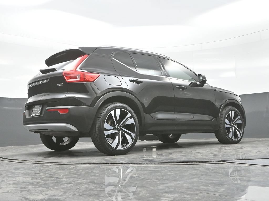 Used 2024 Volvo XC40 B5 Ultimate w/ Protection Package Premier AWD/4WD image 28