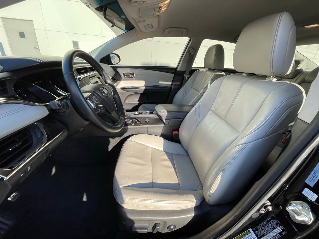 Used 2013 Toyota Avalon XLE image 26